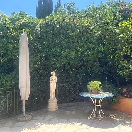 L Olivier De Melody Saint-Raphael (Var)